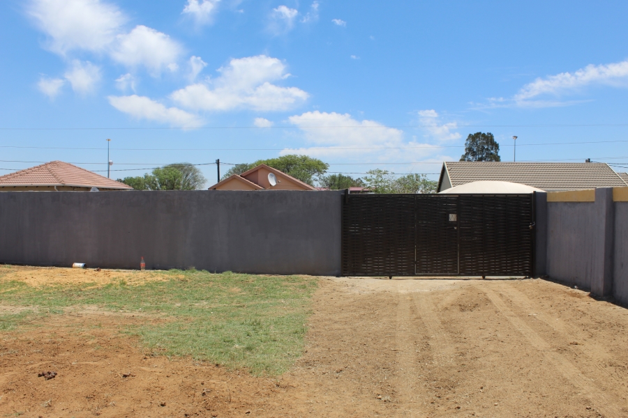 2 Bedroom Property for Sale in Zamdela Free State